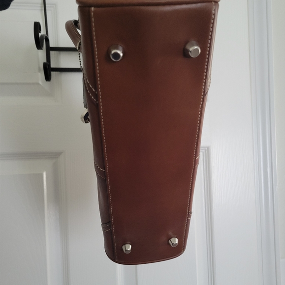 NWT Coach Hampton Leather Satchel -very small mark on front of bag pic 12 - Picture 13 of 16